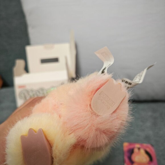 Pop Mart Authentic Loyalty Big Into Energy Labubu - Picture 4 of 5